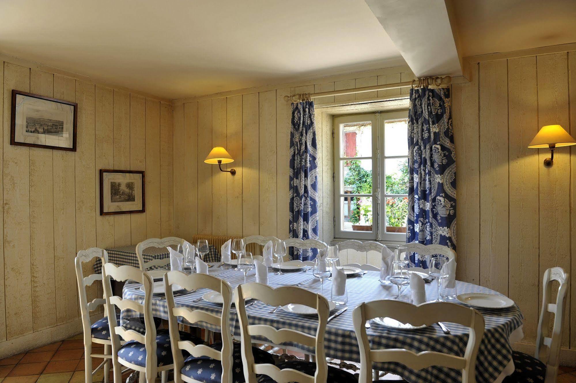Hotel Les Bains De Secours Sevignacq-Meyracq Exterior photo